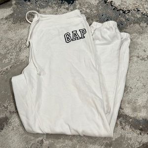 Women’s White Gap Sweatpants